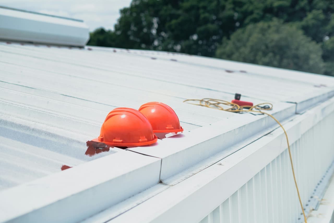 Metal Roofing vs. Asphalt Shingles: Which Is Better?