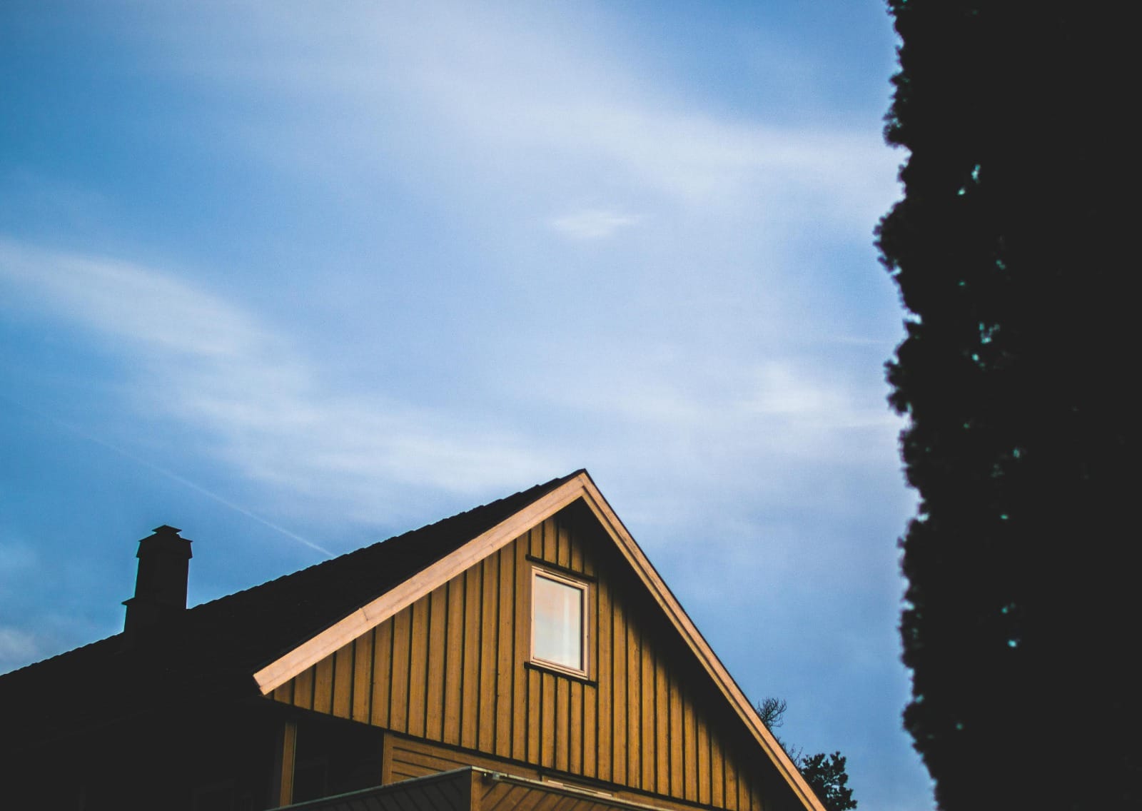 Residential and Commercial Roofing Contractors in Covington, LA