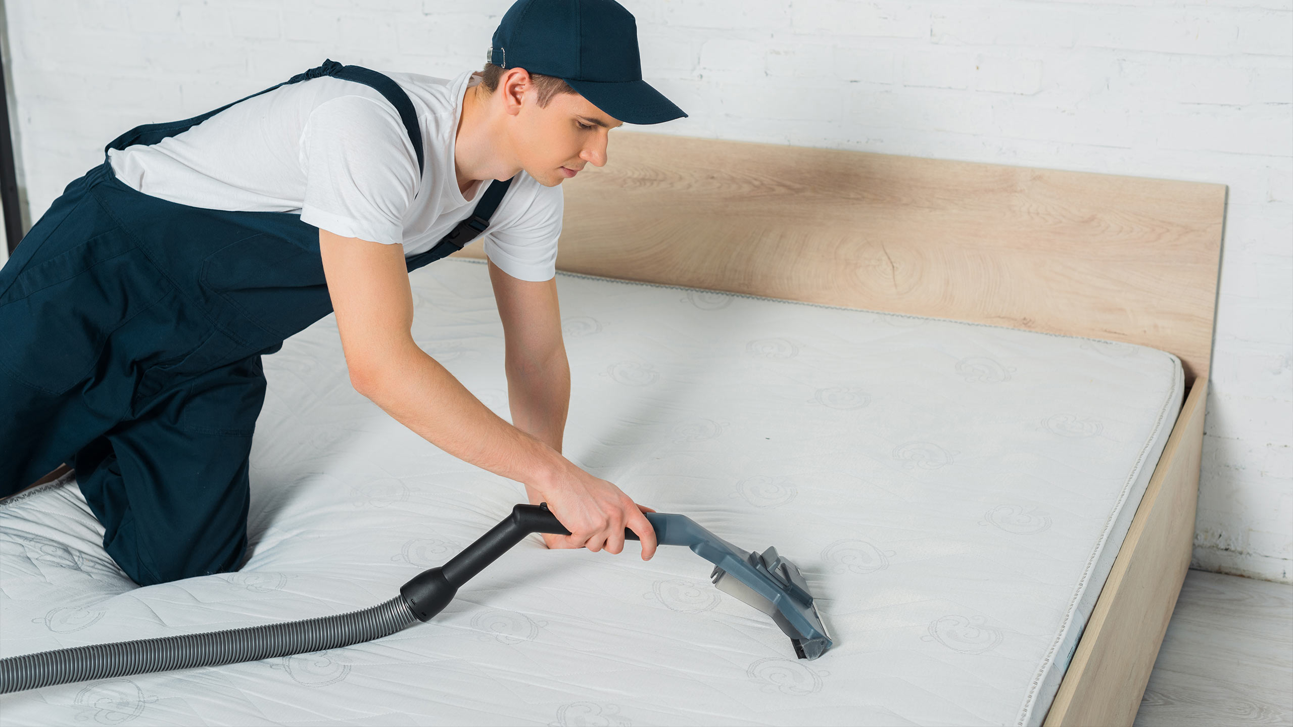 Mattress Cleaning Dubai – Deep Steam Cleaning Experts