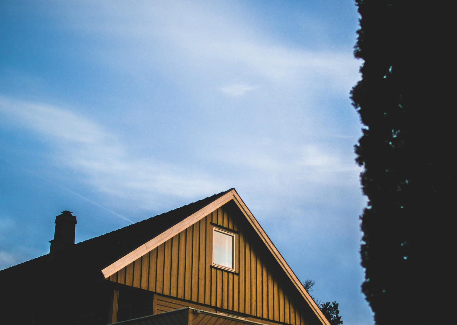 Residential and Commercial Roofing Contractors in Covington, LA