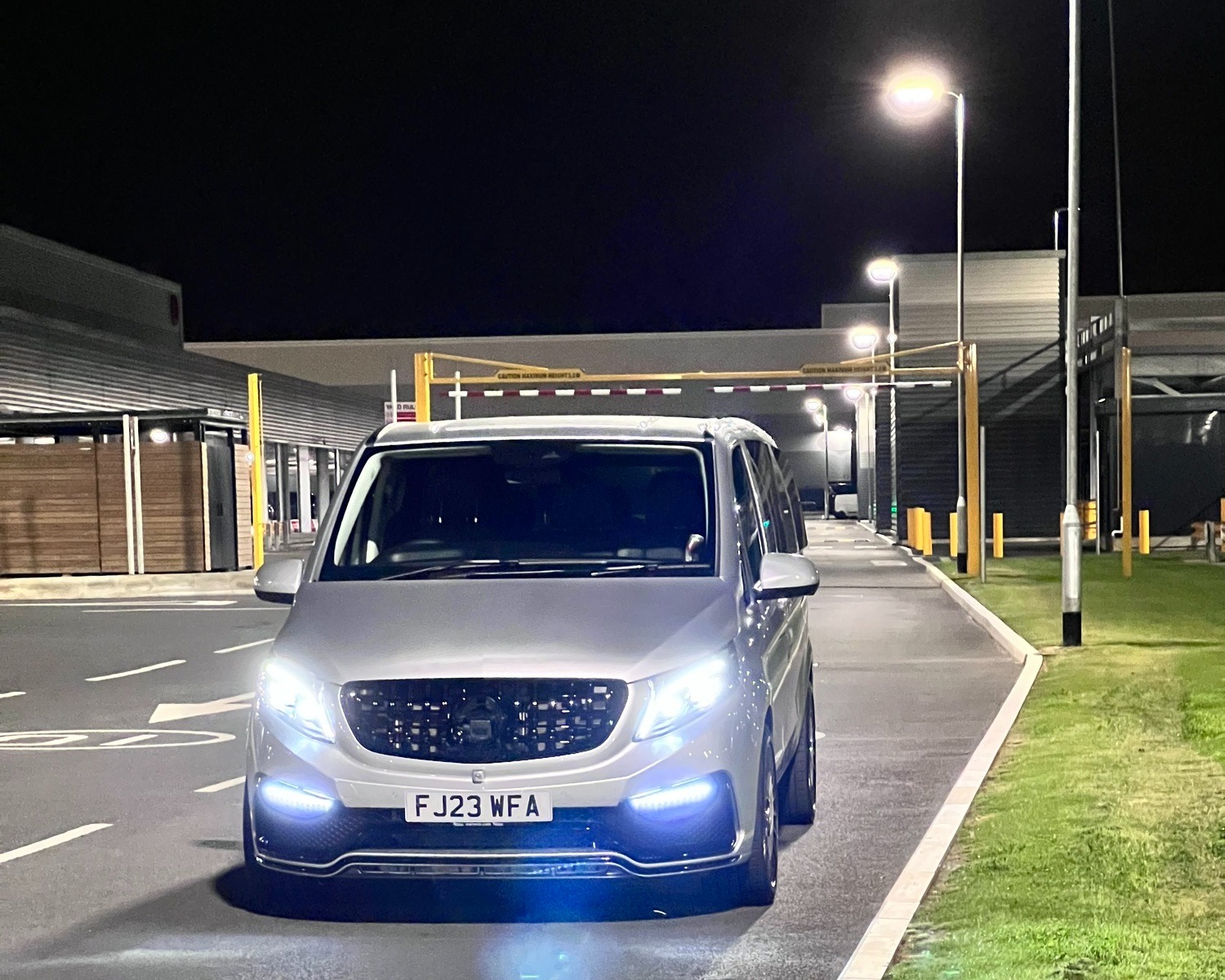 Professional Airport Taxi Nottingham to Birmingham Airport