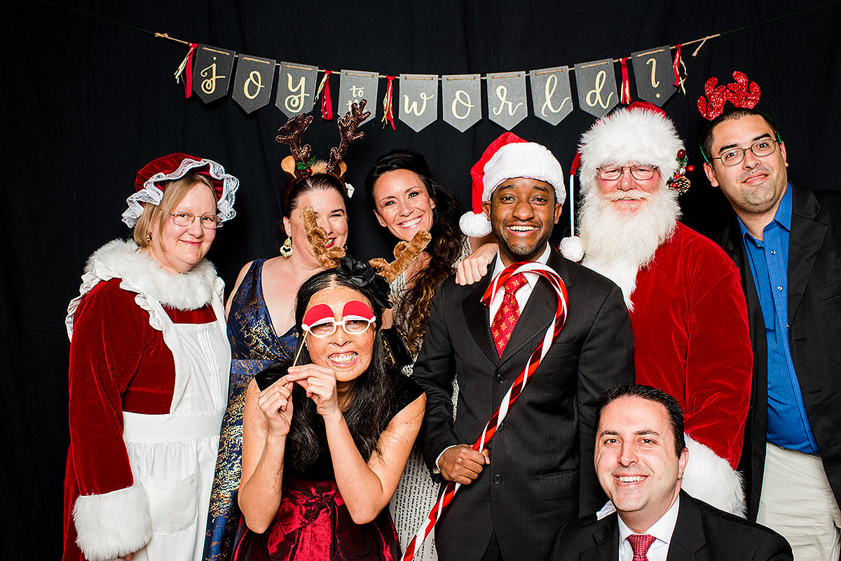 DC Photo Booth Rental That Turns Moments into Keepsakes