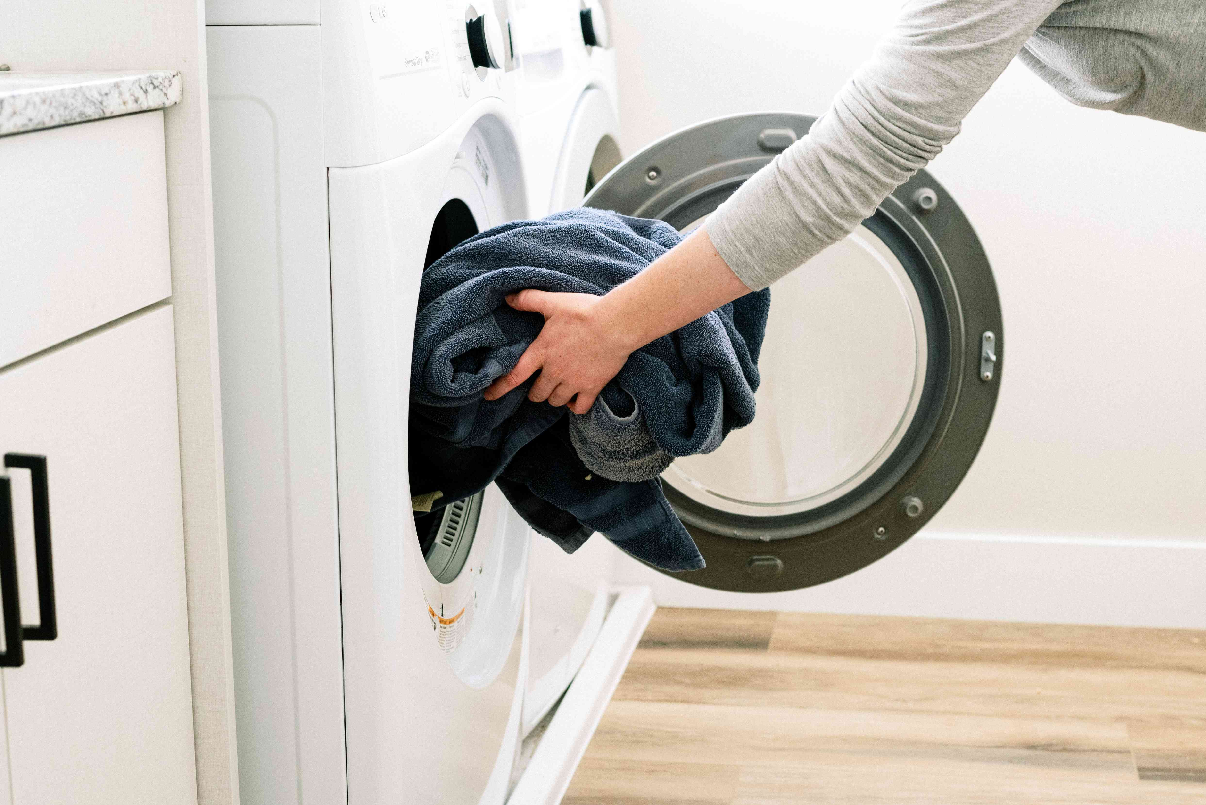 Laundry Machine – Durable Washers and Dryers by GoWorld Laundry Equipment
