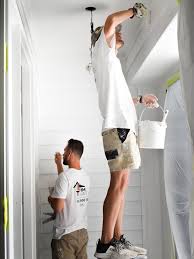 Premium House Painters Minneapolis | JMJ Painters Team