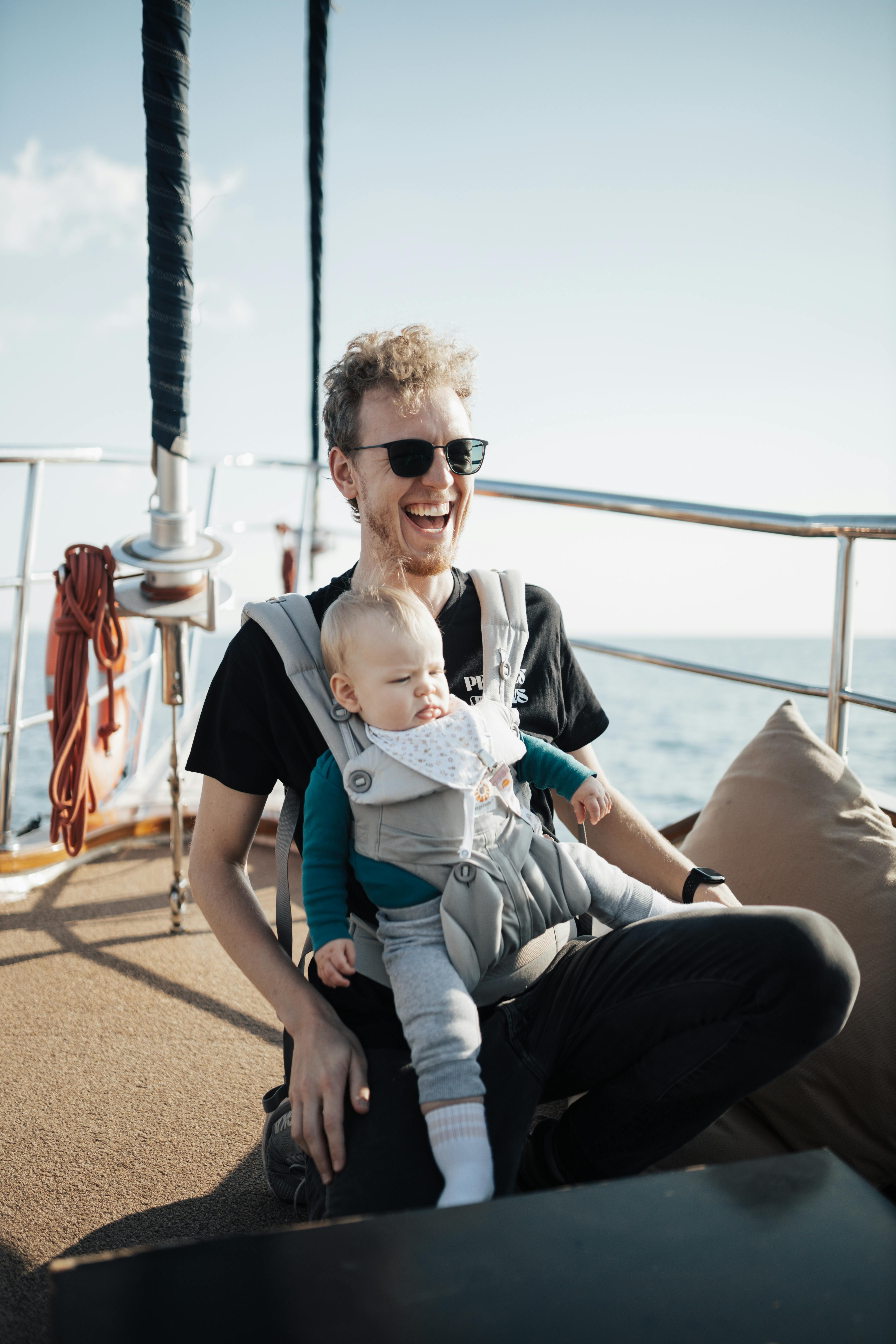 Pourquoi un Porte Bébé Randonnée est Essentiel pour les Promenades en Montagne