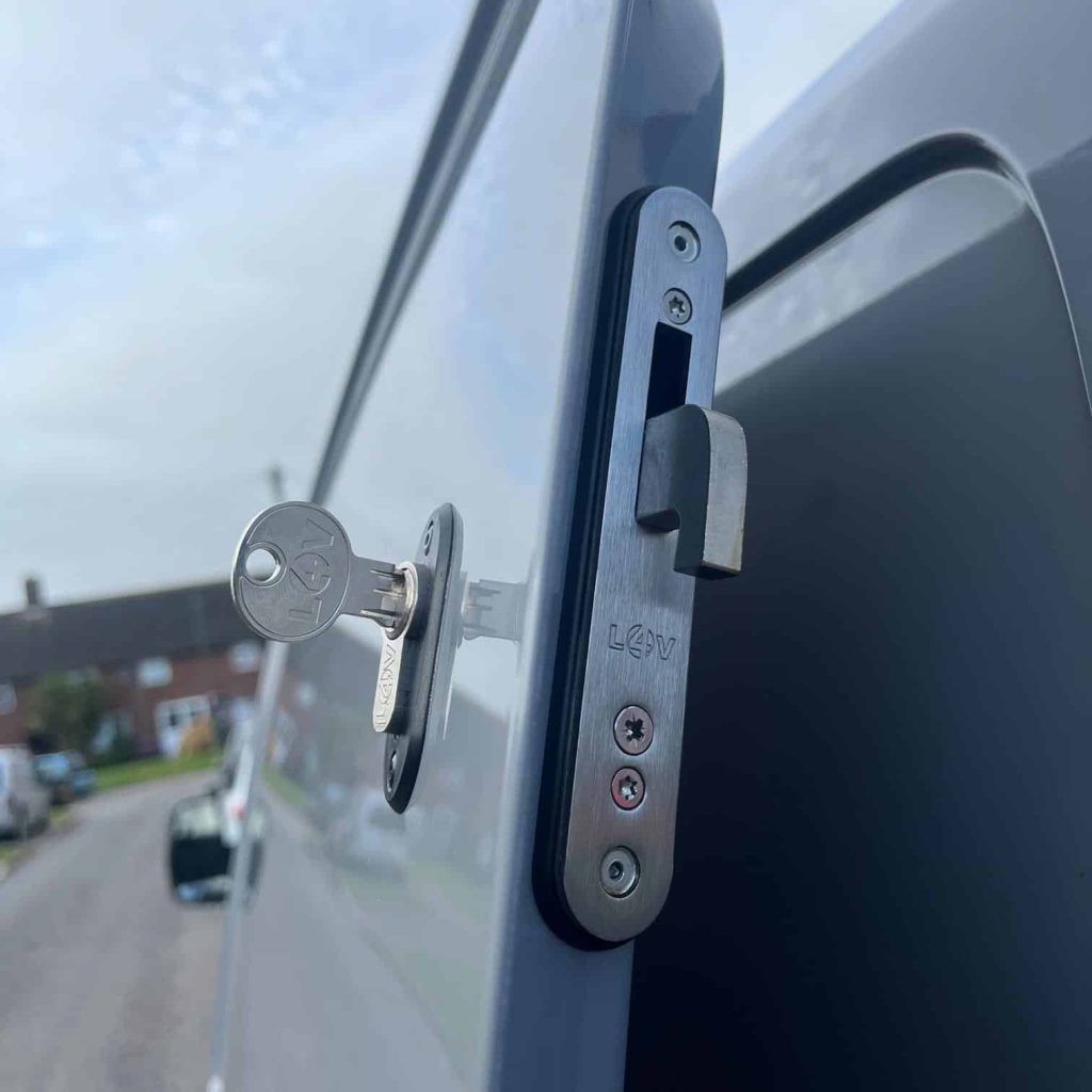 Sicurezza Potenziata con le Serrature per furgoni Daken Locks