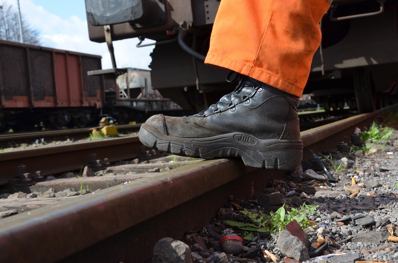 Effective Strategies from Railroad Design Consultants for Successful Project Delivery