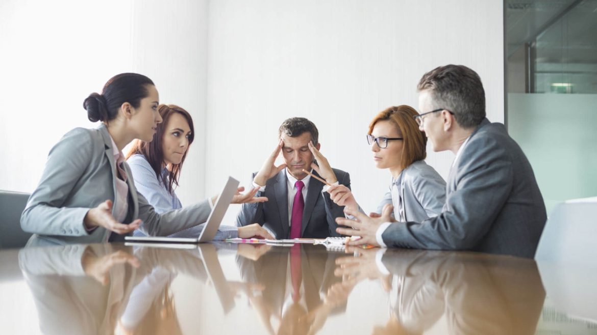 How Competitive Intelligence Helps You Stay Ahead of the Competition