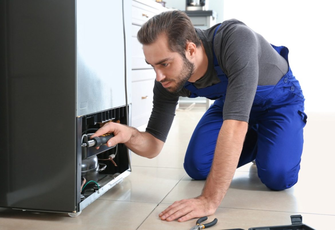 Emergency Commercial Fridge Repair Technicians Available 24/7 — RepairUs